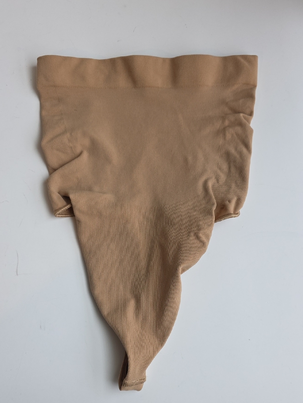 NWOT SKIMS Tan Seamless Shapewear Thong High Waisted Small G014